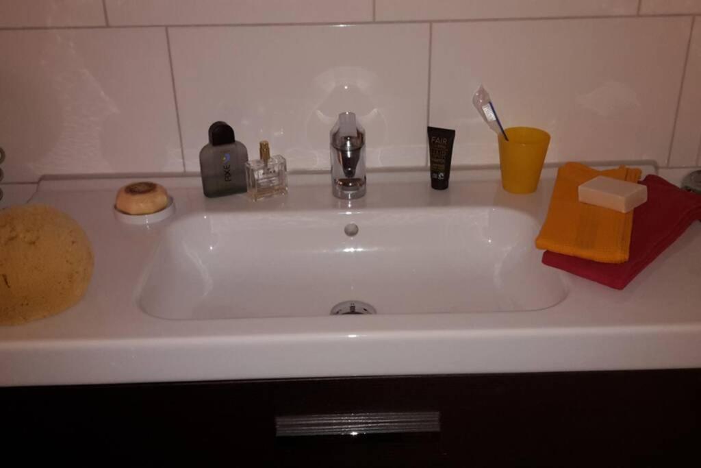 Grosse 20 Km Von Koeln Bis Zu 17 Personen Apartment Rosrath